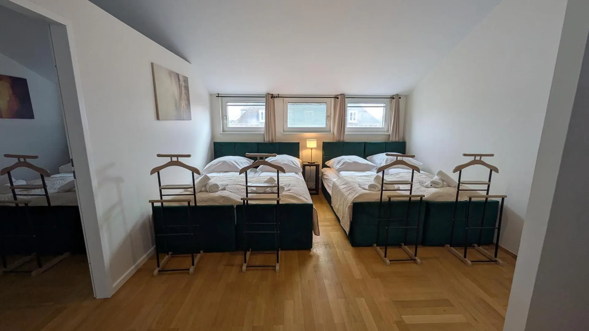Munich Large Apartment 155 Qm And 5 Bedrooms With Roof Terrace In Centrally Located 1 To 14 Guests 독일
